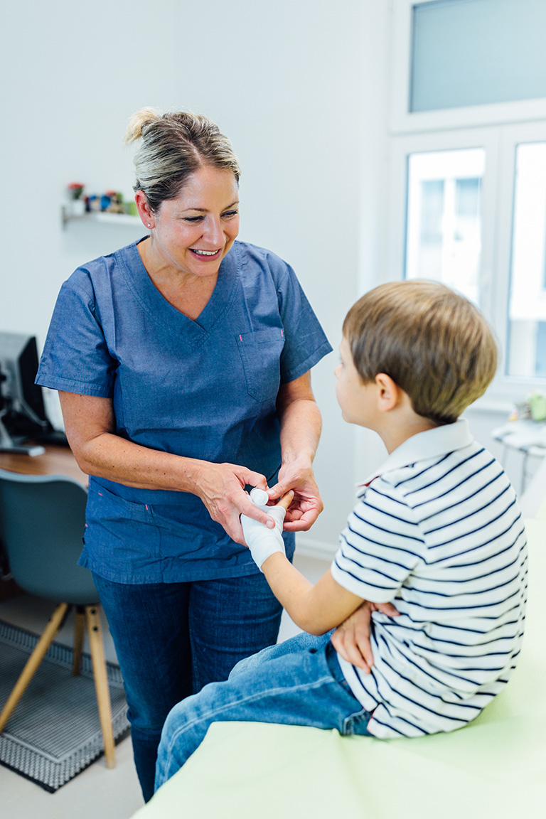 Dr. Lisa Mailänder Fachärztin für Kinderchirurgie, Jugendchirurgie, Visceralchirurgie sowie Allgemeinchirurgie Ordination in Altmünster Gmunden Salzkammergut und Linz